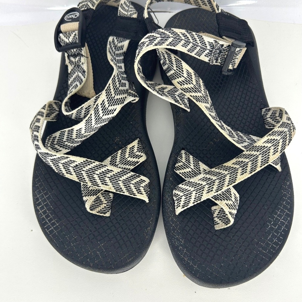 Chaco Hiking Water Sandals Womens 9 Black Straps Toe Loop Granola Girl Travel